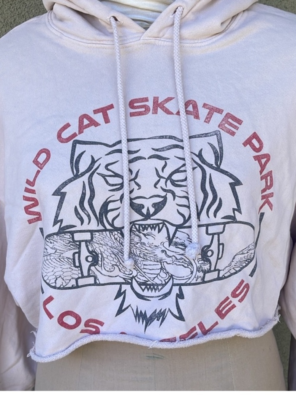 Free People Daydreamer Wild Cat Skate Park Graphic Cropped Hoodie - Picture 8 of 8